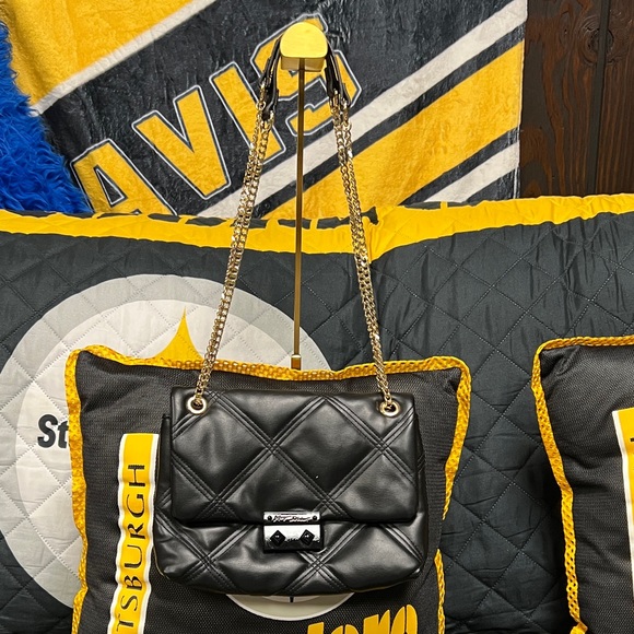 Betsey Johnson Handbags - Betsey Johnson Black Quilted Shoulder Bag